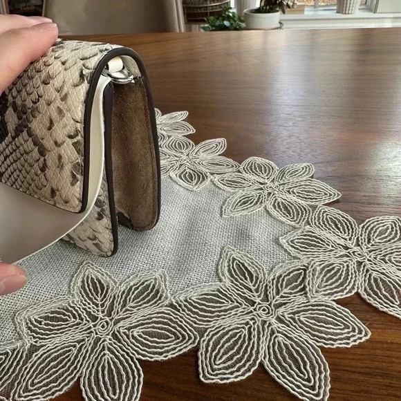 Tory Burch Warm White And Black Bag - Picture 8 of 13